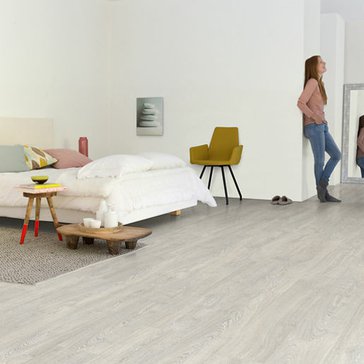 Dub klasický s patinou šedý_2.jpg